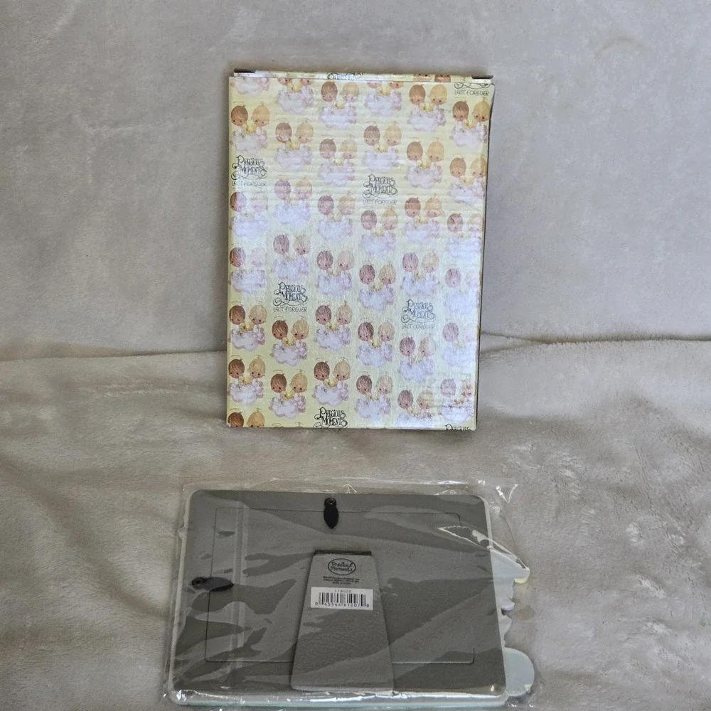 Precious Moments Vinyl Photo Frame 118520 w/Box 4.5x 3